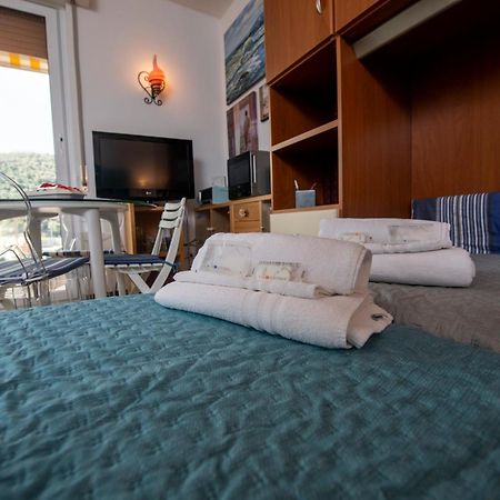 239 - Casa Del Sole Vista Mare Moneglia - 5Minuti A Piedi Dal Mare - Parcheggio Privato Leilighet Eksteriør bilde